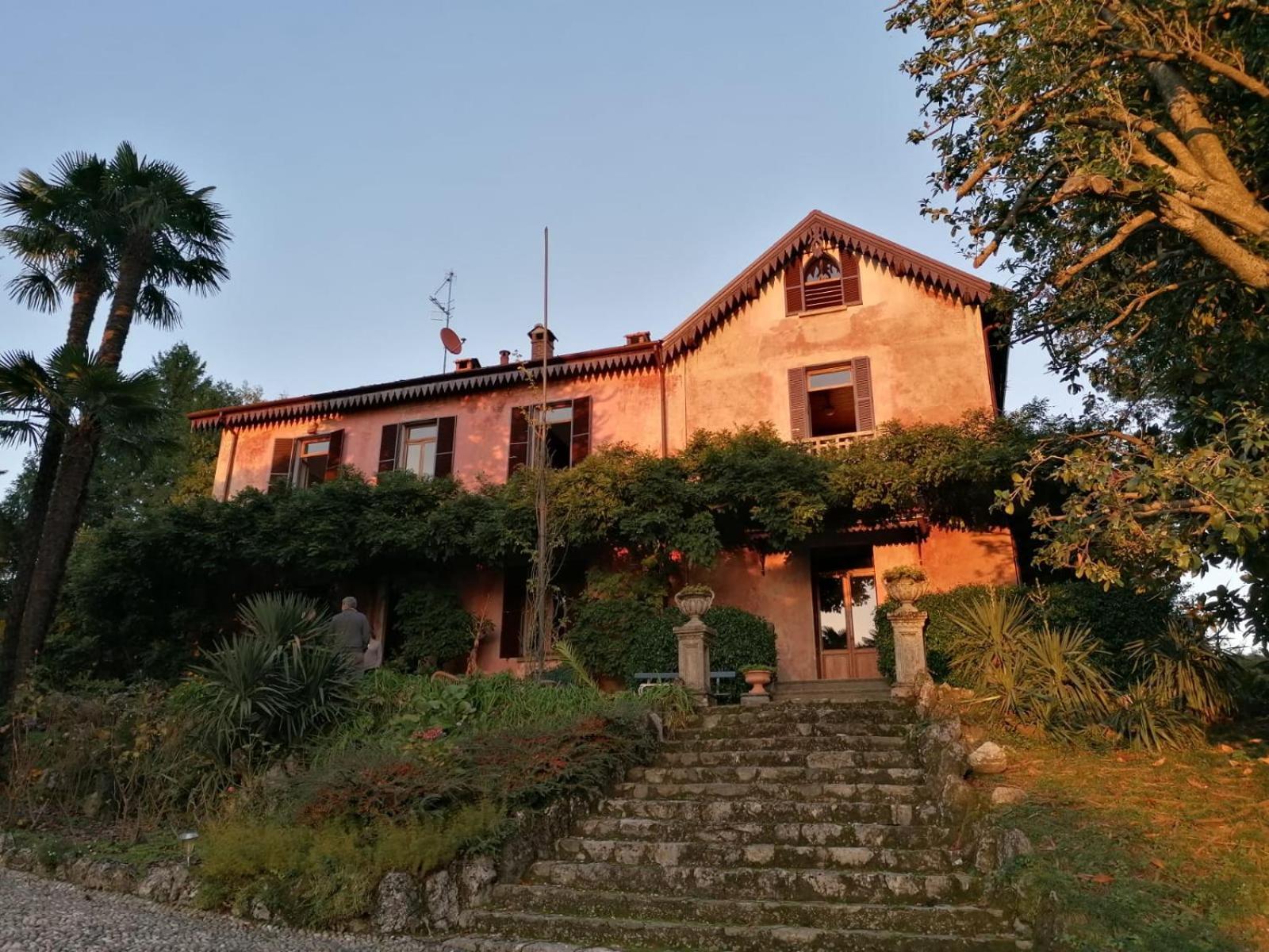 Casa Della Gioia Villa Castelveccana Екстериор снимка